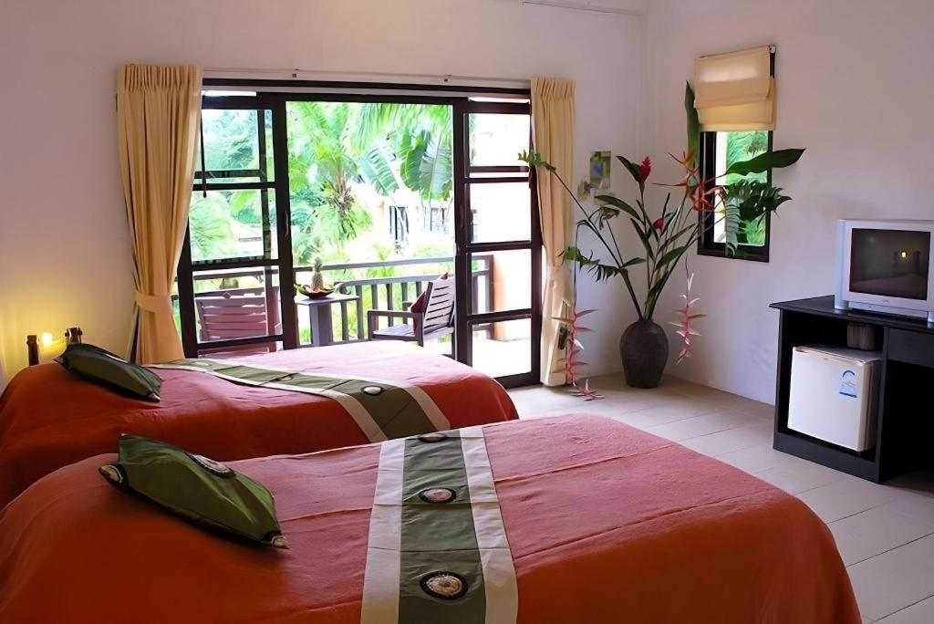 Khaolak Palm Hill Resort Khao Lak Bagian luar foto